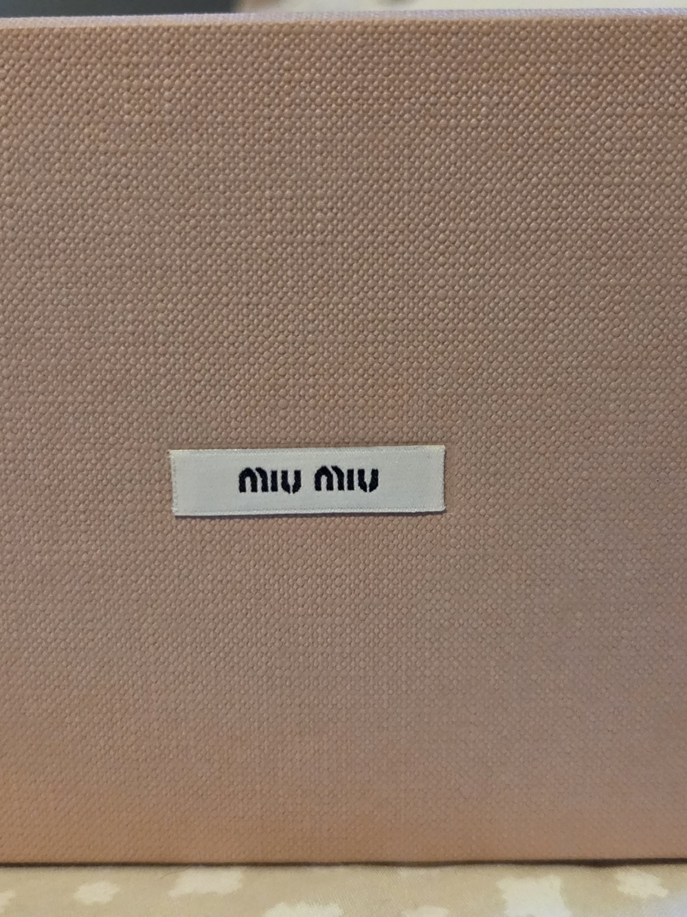 Miu Miu Dusty Pink Gift Box with Tissue Wrap - Picture 2 of 6